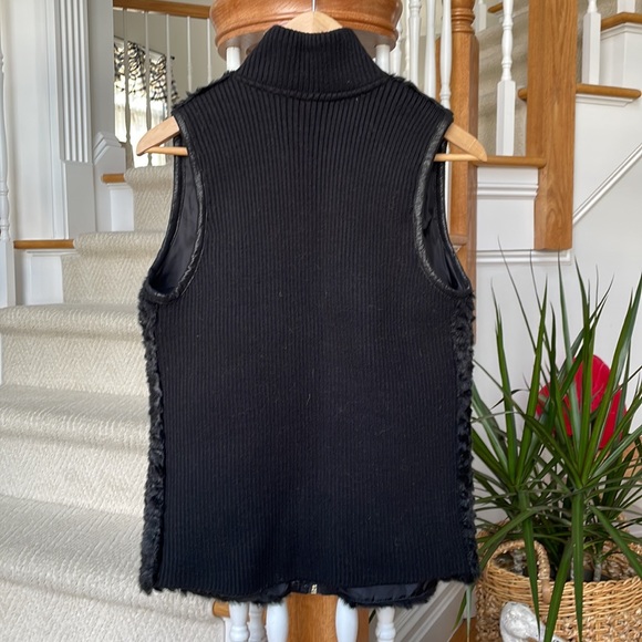 Faux fur vest - Picture 2 of 9